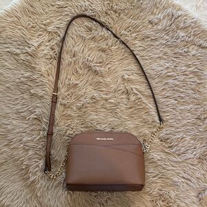 Michael Kors Jet Set Travel Medium Dome Crossbody Bag